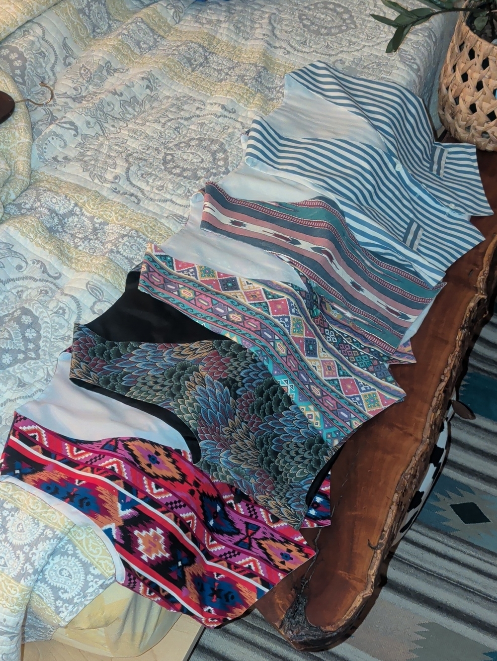 VINTAGE BUNDLE Assorted Patterned Women's Vests - Multicolor